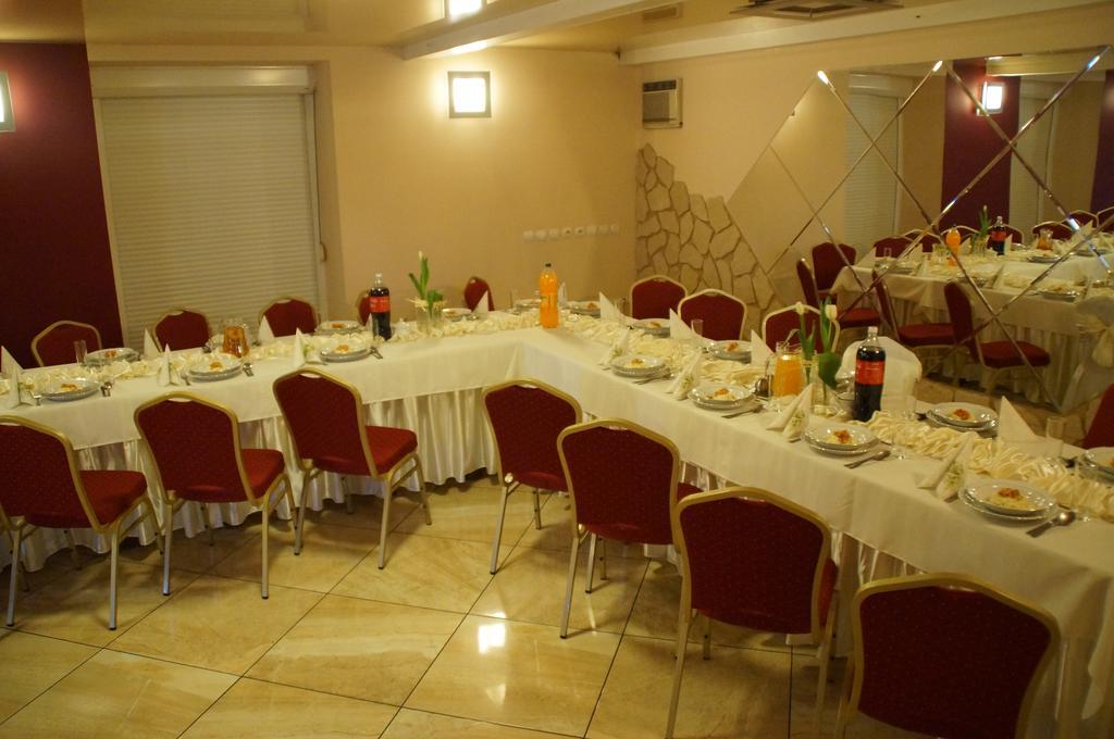 Hotel Atlantis بوزنان المظهر الخارجي الصورة